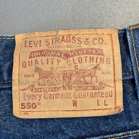 Vintage Levi’s 550 Denim Jeans - Picture 8 of 11